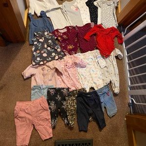 23 piece baby girl Carter’s/Oshkosh Lot